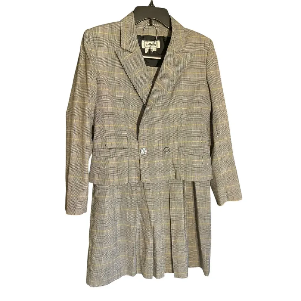 Vintage Gallery 2-Piece Skirt Suit Size 8 - Picture 1 of 8